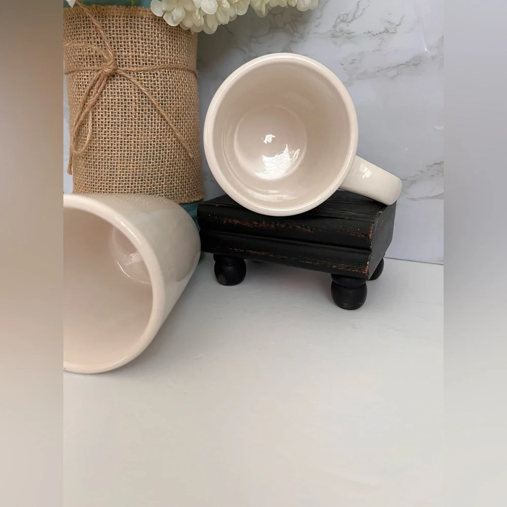 Like new 2003 Williams Sonoma Set Of 2  Decorative Snowman Coffee/Cocoa Mugs